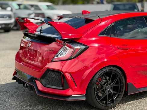 Used 2017 Honda Civic Type R image 10