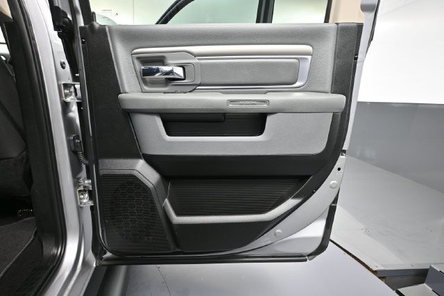 Used 2019 RAM 1500 Warlock AWD/4WD image 31