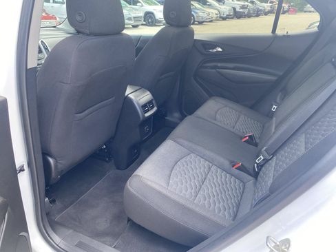 Certified 2019 Chevrolet Equinox LT w/ Sun & Navigation Package AWD/4WD image 17
