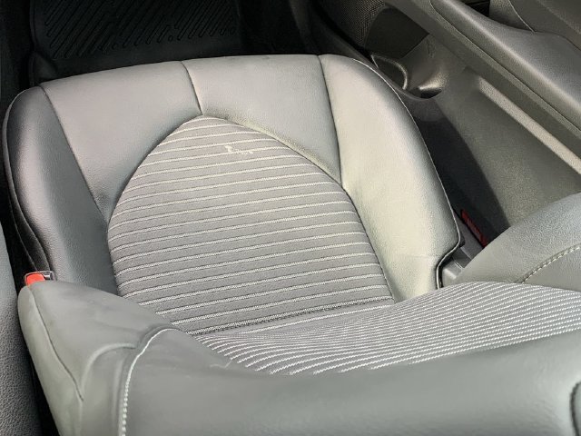 Used 2024 Toyota Camry SE FWD image 33
