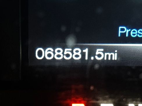 Used 2015 Ford F150 XLT w/ Equipment Group 301A Mid image 16