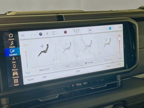 New 2026 Jeep Gladiator Mojave w/ Safety Group image 19