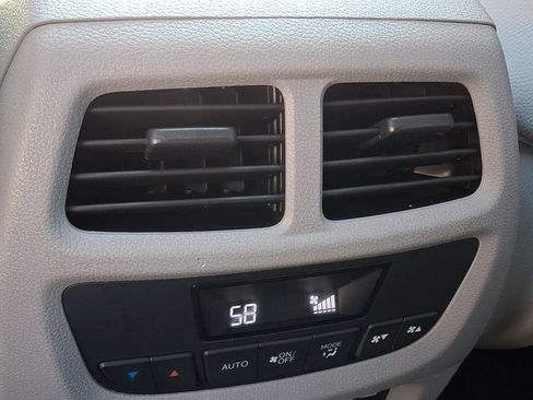 Used 2021 Honda Pilot EX-L image 12