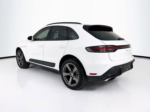 New 2026 Porsche Macan image 3