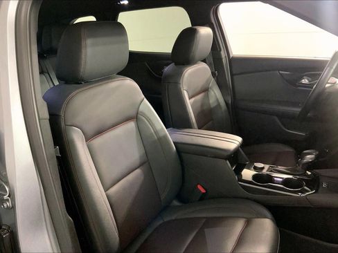 Used 2025 Chevrolet Blazer RS FWD image 7
