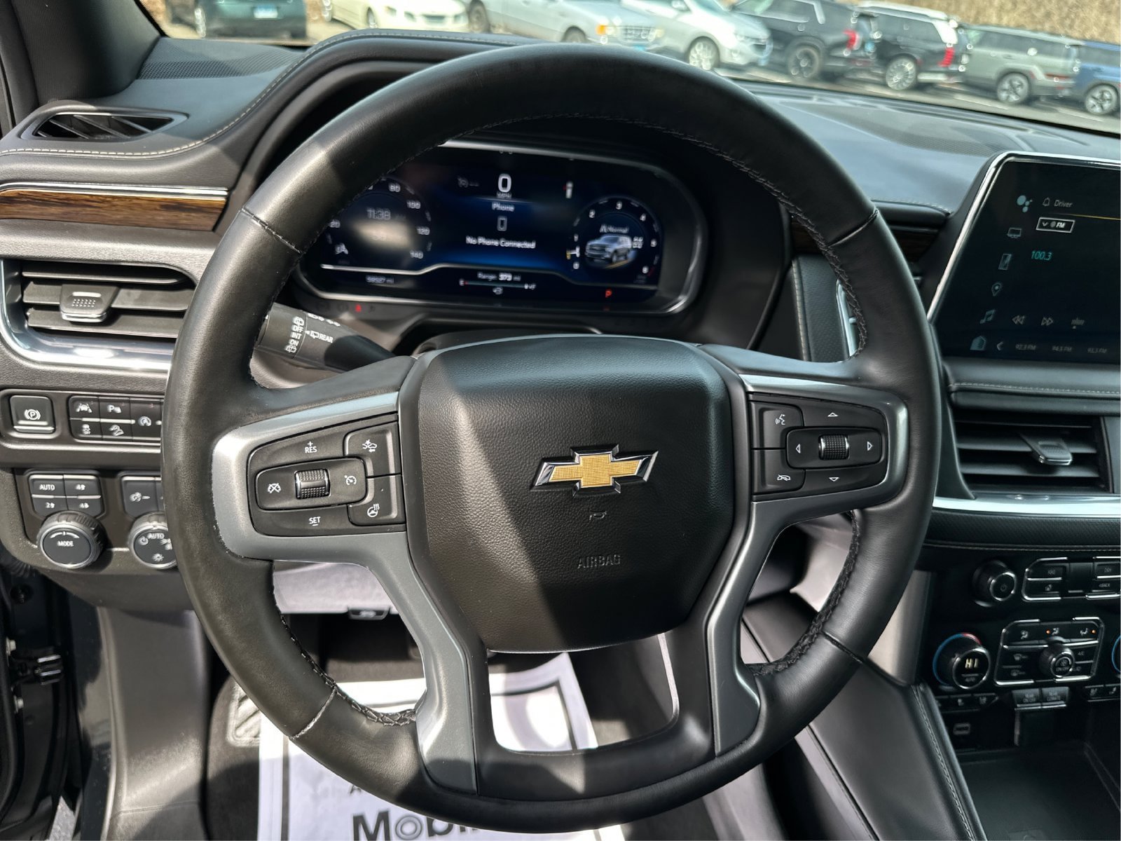 Used 2024 Chevrolet Suburban Premier AWD/4WD image 19