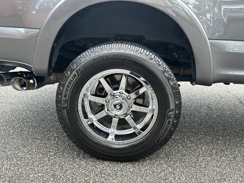Used 2022 Ford F350 Platinum AWD/4WD image 17