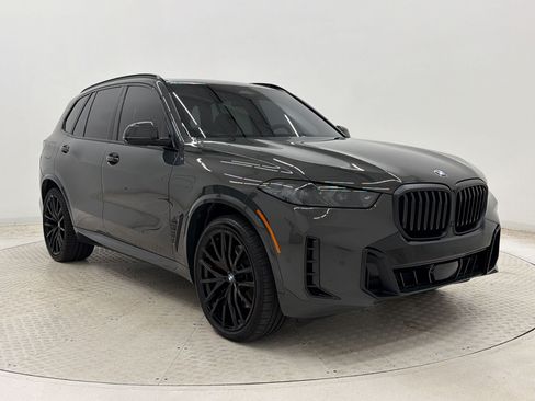 Used 2026 BMW X5 xDrive40i w/ M Sport Package AWD/4WD image 7