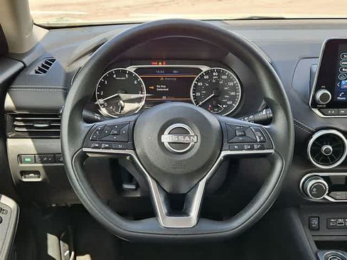 Used 2024 Nissan Sentra SV FWD image 20