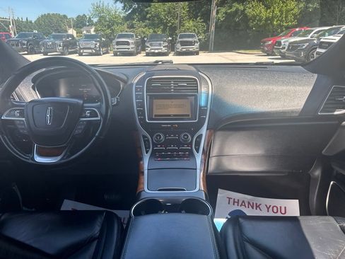 Used 2019 Lincoln Nautilus Select AWD/4WD image 29
