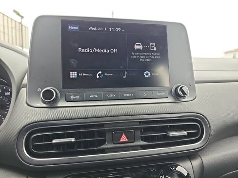 Used 2023 Hyundai Kona SE AWD/4WD image 9