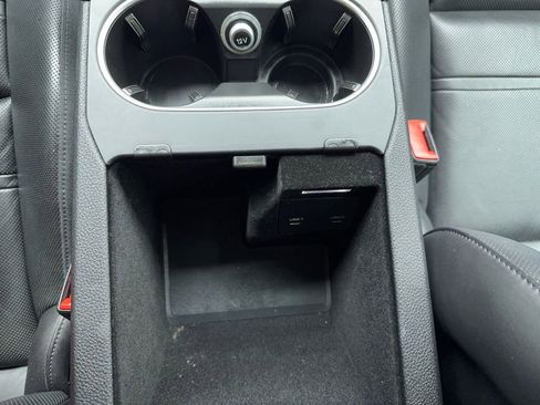 Used 2023 Porsche Cayenne AWD/4WD image 33