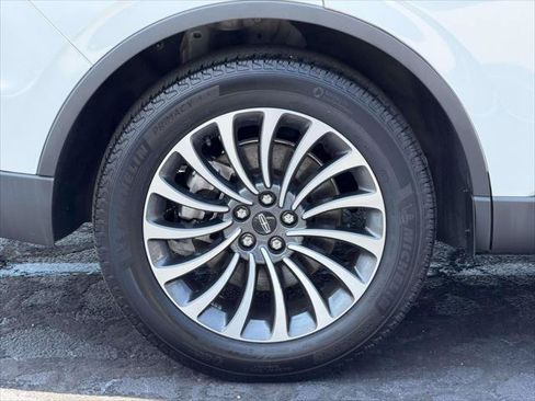 Used 2024 Lincoln Aviator Reserve w/ Elements Package Plus AWD/4WD image 6