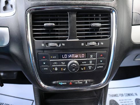 Used 2017 Dodge Grand Caravan GT FWD image 35