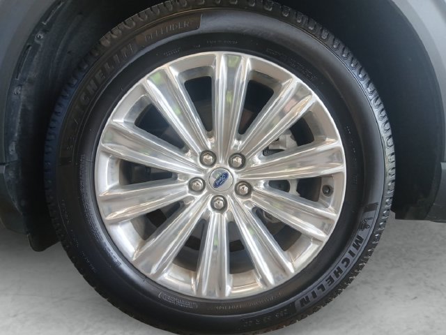 Used 2023 Ford Explorer Limited w/ Limited Technology Package RWD image 24