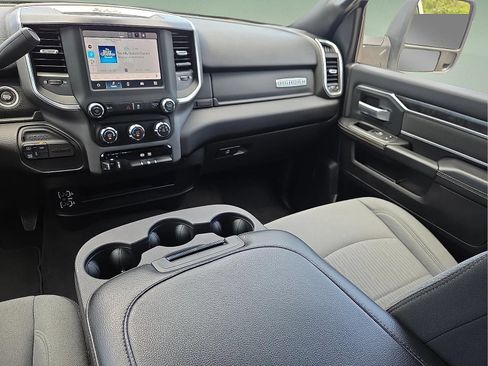 Used 2024 RAM 3500 Big Horn AWD/4WD image 12