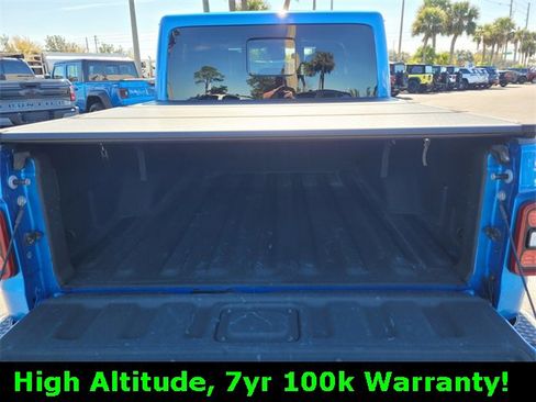 Certified 2022 Jeep Gladiator Overland image 17