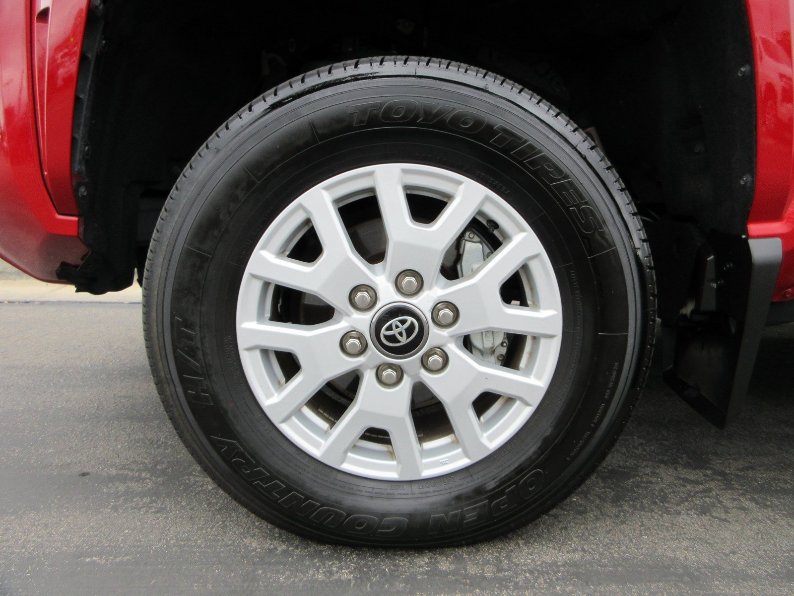Used 2025 Toyota Tacoma SR5 AWD/4WD image 47