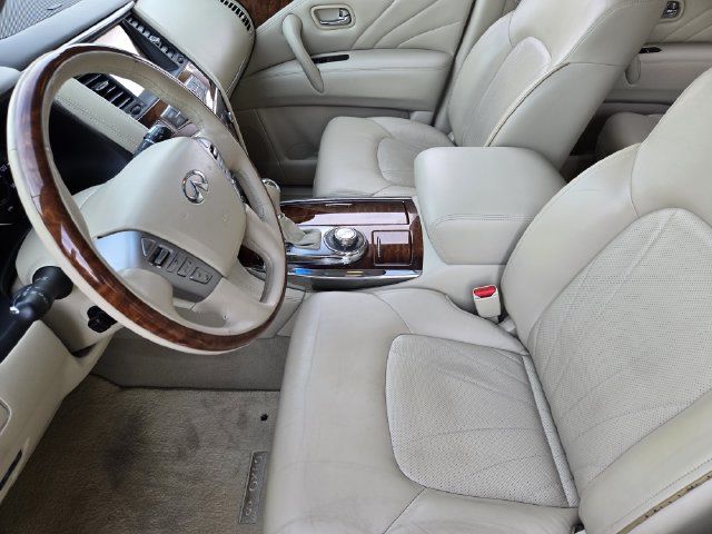 Used 2016 INFINITI QX80 4WD w/ Deluxe Technology Package image 14