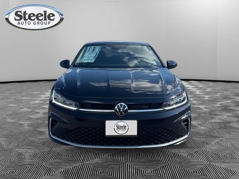 New 2026 Volkswagen Jetta SE FWD image 8