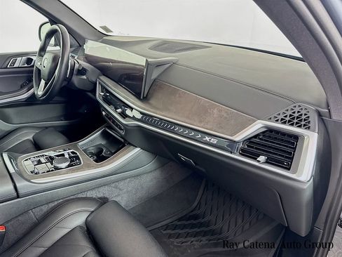 Used 2024 BMW X5 xDrive50e image 30