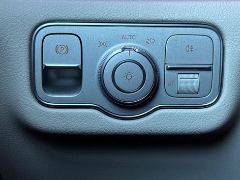 New 2026 Mercedes-Benz GLE 350 4MATIC image 32