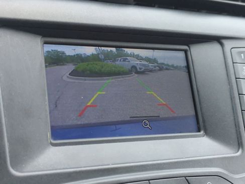 Used 2015 Ford Fusion SE FWD image 29
