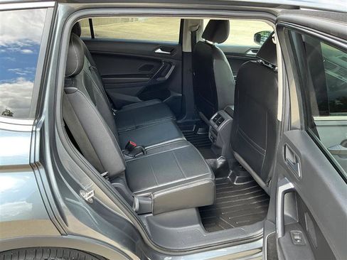 Used 2021 Volkswagen Tiguan SE R-Line FWD image 38