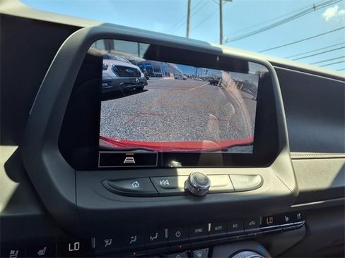 Used 2021 Chevrolet Camaro LT image 16