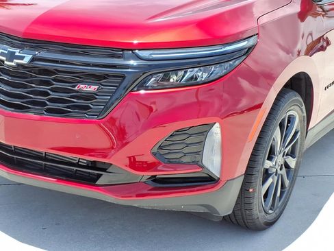 Used 2024 Chevrolet Equinox RS w/ LPO, Floor Liner Package FWD image 17
