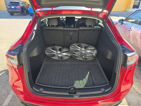 Used 2020 Tesla Model Y Long Range image 16