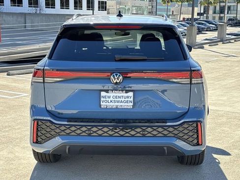 New 2026 Volkswagen Tiguan SE R-Line image 4