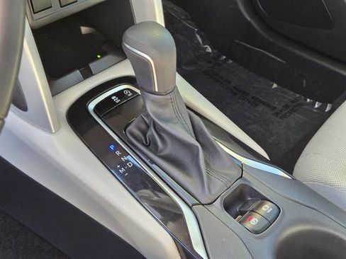 Certified 2025 Toyota Corolla Cross LE w/ Moonroof Package image 25