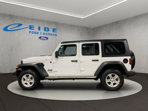 Used 2021 Jeep Wrangler Unlimited Sport image 3