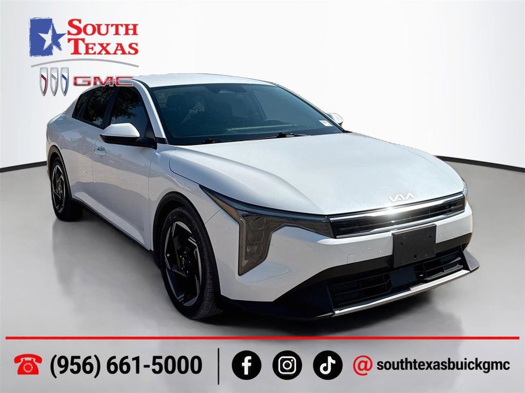 Used 2025 Kia K4 EX FWD image 1