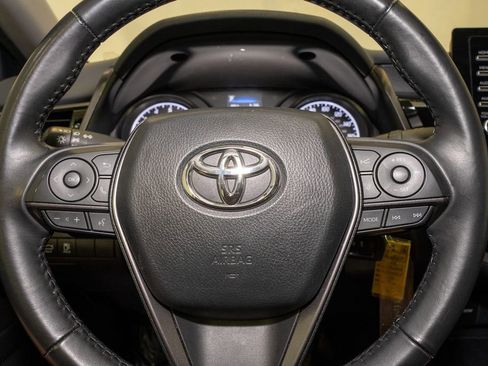 Used 2024 Toyota Camry SE image 16