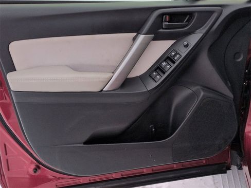 Used 2016 Subaru Forester 2.5i Premium w/ All-Weather Package image 15