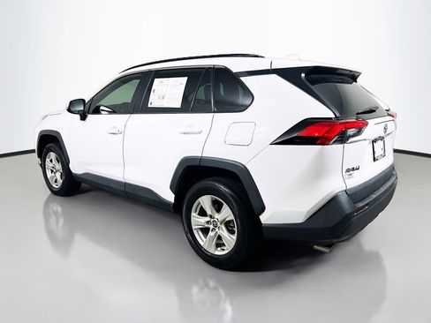 Used 2021 Toyota RAV4 XLE w/ Convenience Package FWD image 8