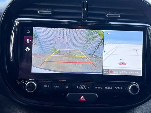Certified 2023 Kia Soul LX FWD image 17