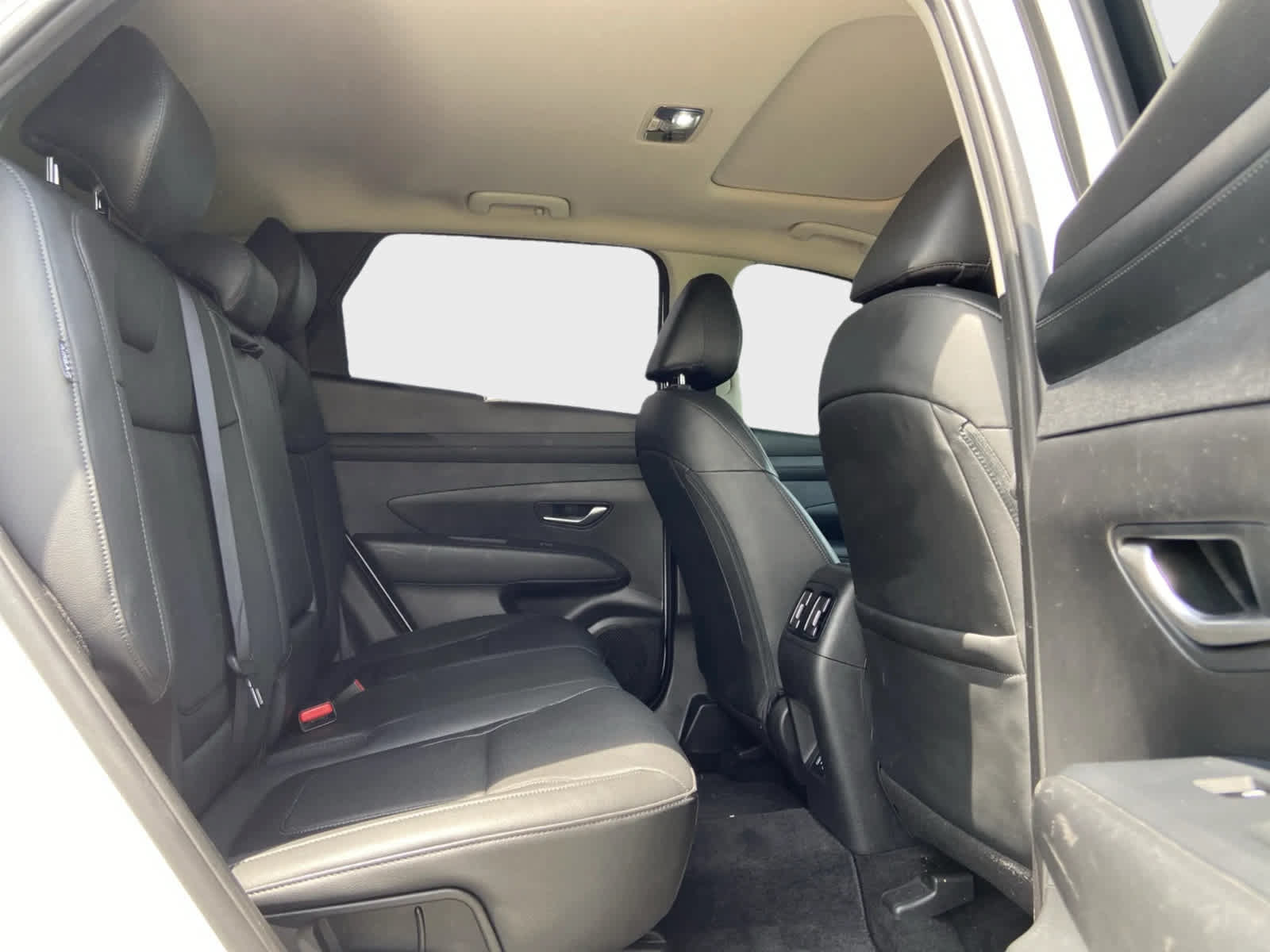 Used 2025 Hyundai Tucson SEL FWD image 15