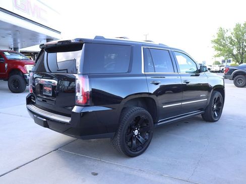 Used 2017 GMC Yukon Denali w/ Enhanced Security Package image 6