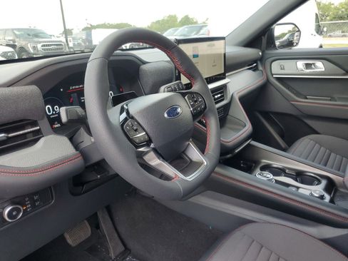 New 2026 Ford Explorer ST-Line AWD/4WD image 8