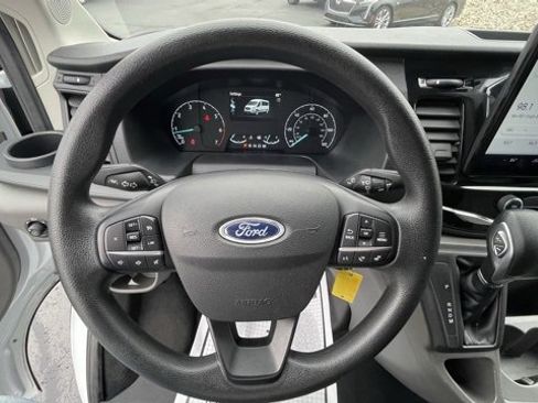 Used 2023 Ford Transit 350 XLT image 15