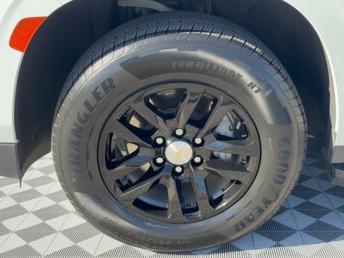 Used 2023 Chevrolet Tahoe LS RWD image 13