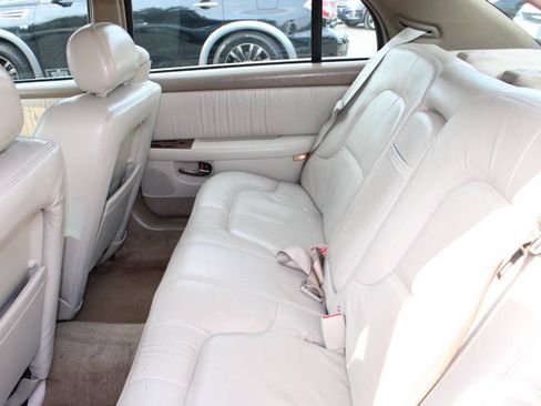 Used 2004 Buick Park Avenue FWD image 17