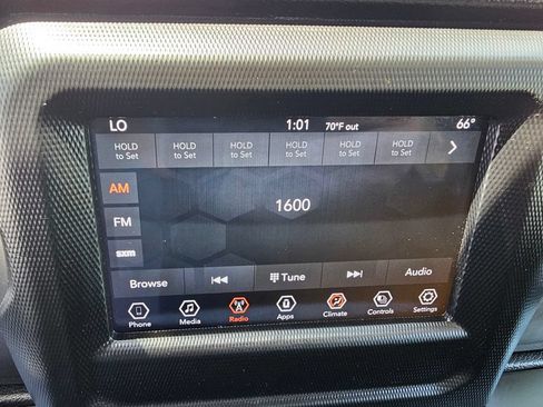 Used 2021 Jeep Gladiator Sport AWD/4WD image 32