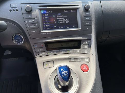Used 2014 Toyota Prius Three FWD image 17