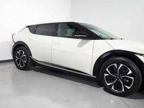 Used 2024 Kia EV6 Wind w/ Wind Technology Package RWD image 57
