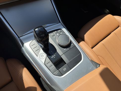 Used 2022 BMW 330i Sedan w/ Premium Package image 29