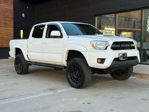 Used 2015 Toyota Tacoma 4x4 Double Cab image 8